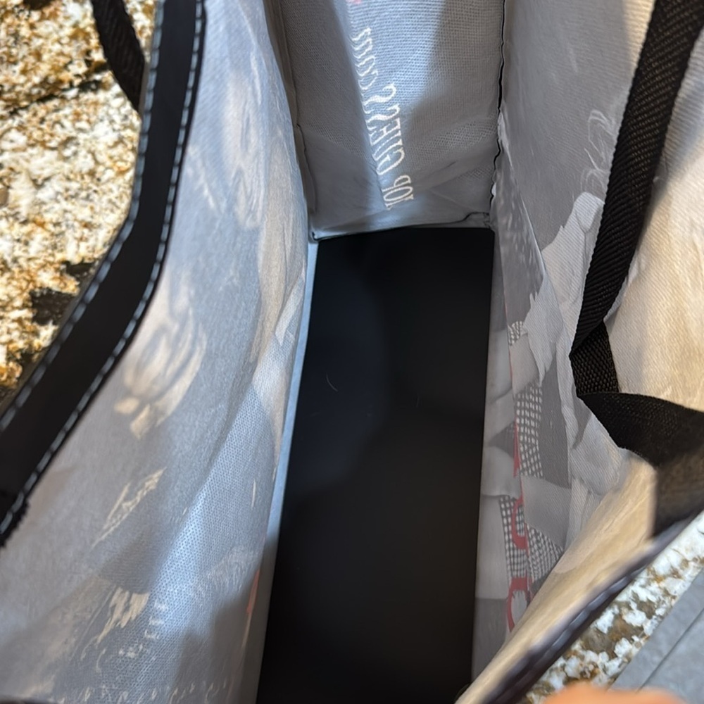 GUESS Black and White Tote Bag - Picture 10 of 10